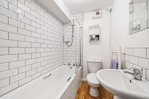 12 Bainbridge Drive, Selby, YO8 4QN