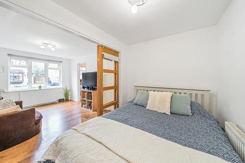 12 Bainbridge Drive, Selby, YO8 4QN