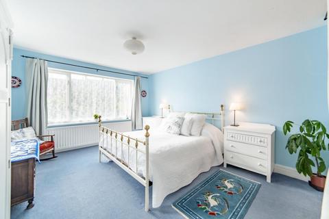 5 Burnland Terrace, Hexham, NE46 3JT
