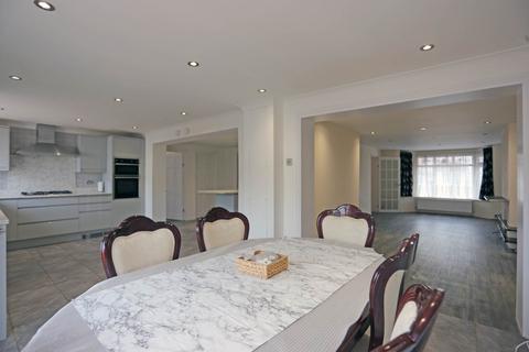 6 bedroom semi-detached house to rent, Hugo Gardens, Rainham