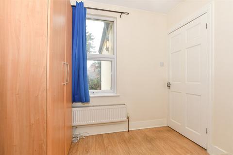 4 bedroom terraced house for sale, Sheals Crescent, Maidstone, Kent