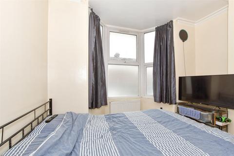 4 bedroom terraced house for sale, Sheals Crescent, Maidstone, Kent