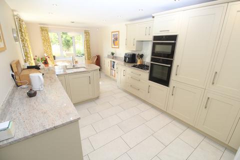 4 bedroom detached house for sale, Hexter Close, Leicester LE8