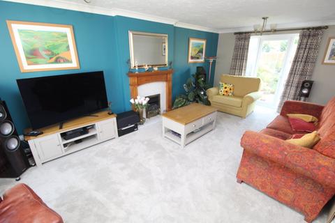 7 Hexter Close, Whetstone, Leicester, LE8 6QW