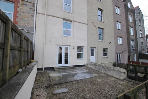 2 bedroom maisonette to rent, Goolden Street, Bristol