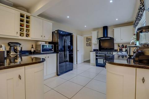 4 bedroom detached house for sale, Hill Close, Peckleton