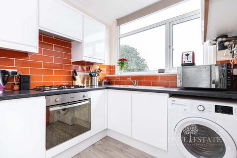 1 bedroom apartment for sale, Percy Road, Bournemouth BH5