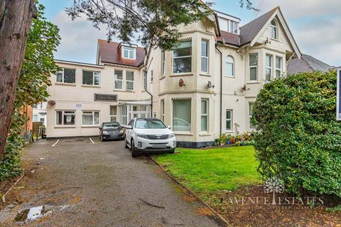 1 bedroom apartment for sale, Percy Road, Bournemouth BH5