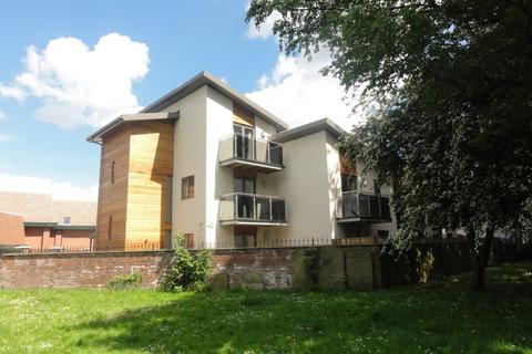 2 bedroom house to rent, Merton Court, Canal Road, Hereford