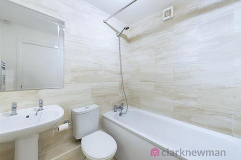 Flat 7, Carl House Commonside Road, Harlow, CM18 7SL