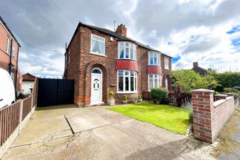 3 bedroom semi-detached house for sale, Fulbeck Road , DN16