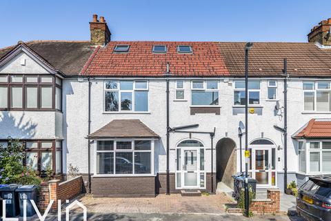 16 Woodside Park, London, SE25 5DN