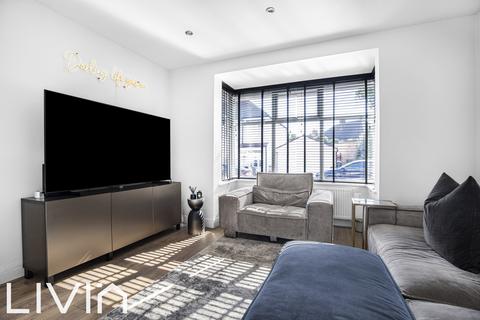 16 Woodside Park, London, SE25 5DN