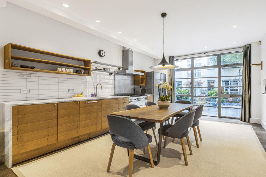 Kitchen/Reception