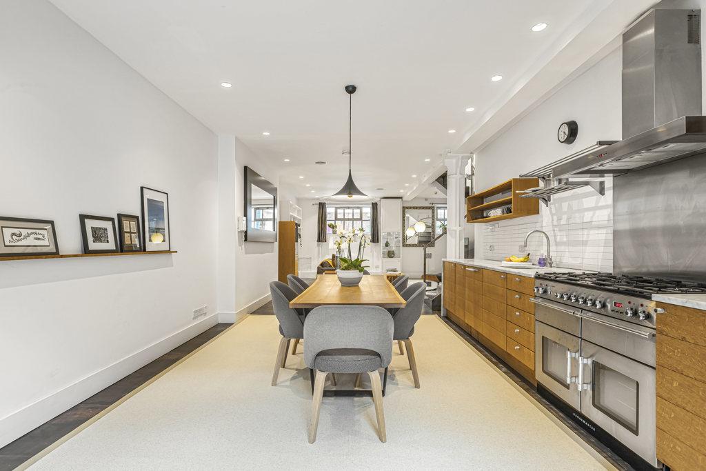 Kitchen/Reception