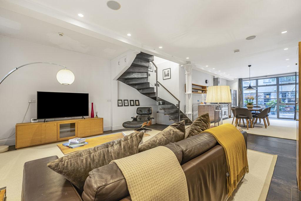 Kitchen/Reception