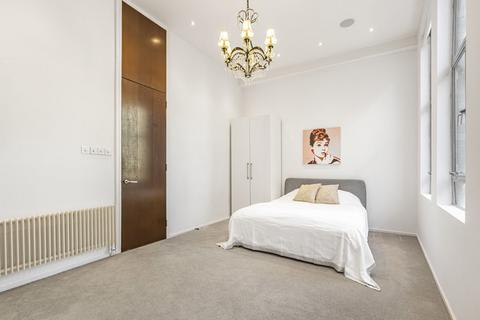 3 Dallington Square, London, EC1V 0BZ