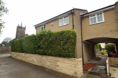 4 bedroom detached house to rent, Darcy Court, Whitkirk, Leeds