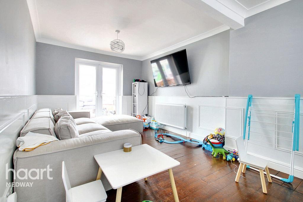 St Williams Way, Rochester 3 bed terraced house for sale £325,000