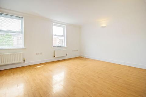 2 bedroom apartment to rent, Godwin Court, Swindon SN1