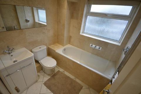 1 bedroom flat for sale, Thomas A Beckett Close, Wembley, HA0