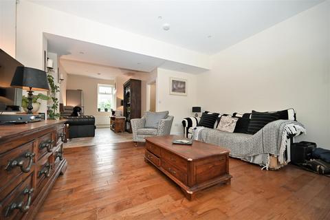 4 bedroom terraced house for sale, 'The Old Wine Shop', Otley Road, Guiseley