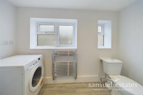 3 bedroom end of terrace house for sale, Belmont Road, London, SE25