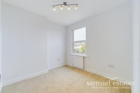 3 bedroom end of terrace house for sale, Belmont Road, London, SE25