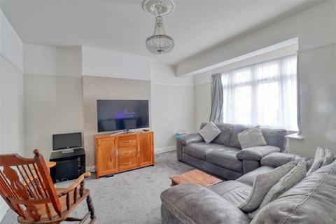 3 bedroom semi-detached house for sale, Clacton on Sea CO15