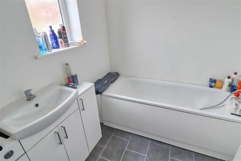 23 Crossfield Road, Clacton-on-sea, CO15 3QT