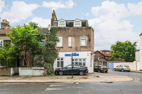 1 bedroom flat for sale, Woodford Road, Forest Gate