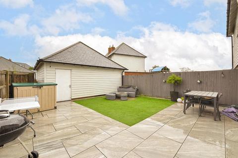 5 bedroom semi-detached house for sale, Monroe Way, Kings Hill, ME19 4GN