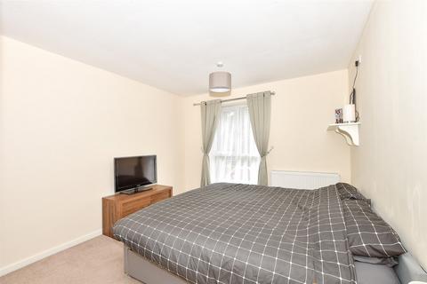 14 Anvil Close, Southwater, Horsham, RH13 9HD