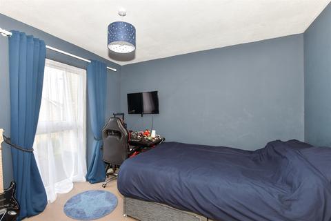 14 Anvil Close, Southwater, Horsham, RH13 9HD