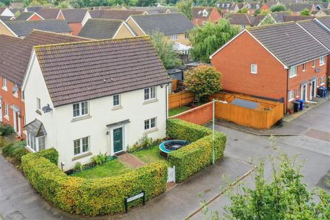 3 bedroom end of terrace house for sale, Harebell Road, Red Lodge