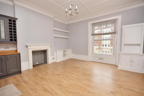 2 bedroom flat for sale, The Avenue, Eastbourne