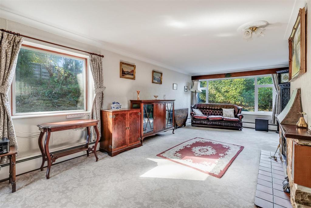Victoria Avenue, Ilkley LS29 4 bed detached house for sale £540,000