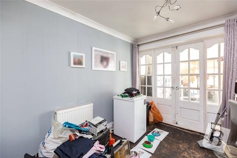 21 Cormorant Walk, Hornchurch, RM12 5HE
