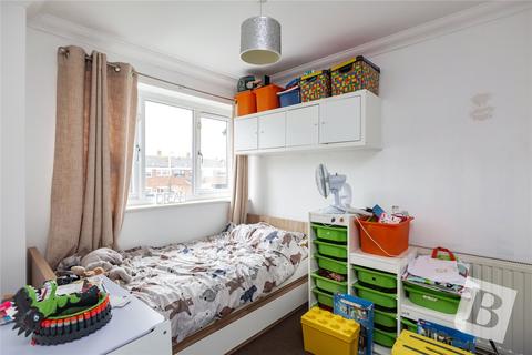 21 Cormorant Walk, Hornchurch, RM12 5HE
