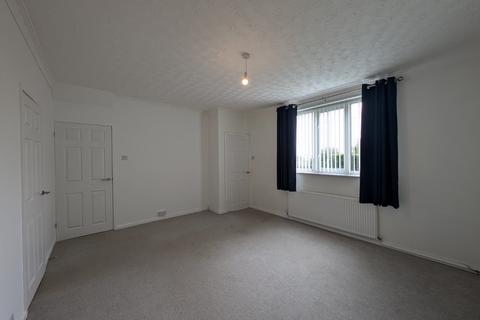 3 bedroom terraced house to rent, Newstead View, Fitzwilliam, Pontefract, West Yorkshire, WF9