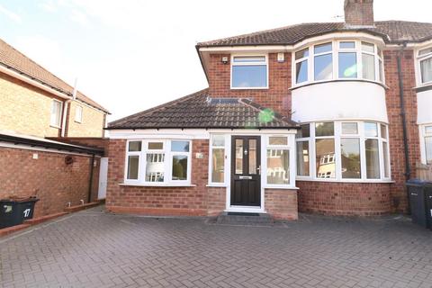 3 bedroom house to rent, Edwards Road, Sutton Coldfield B75