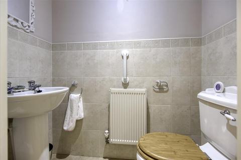 37 Ward Close, Fradley, Lichfield, WS13 8TS