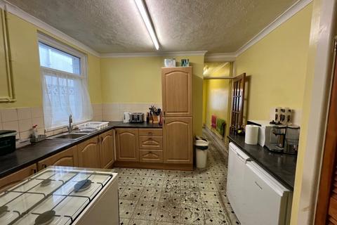 4 bedroom terraced house for sale, Stuart Street, Treherbert - Treherbert