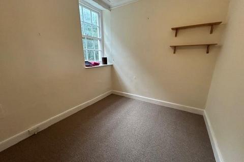 2 bedroom terraced house to rent, Pill House, Newport, Barnstaple, EX32 9EF