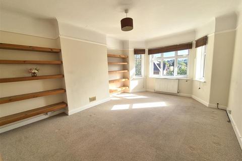 2 bedroom flat to rent, Glenair Avenue, Poole BH14