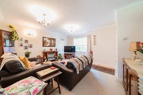 4 bedroom semi-detached house for sale, Barrington Drive, Harefield, Uxbridge