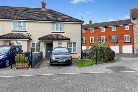 2 bedroom end of terrace house to rent, Snowberry Walk, Bristol