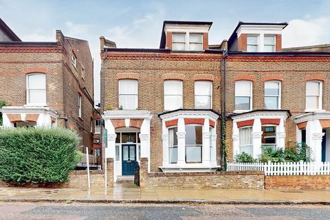 2 bedroom maisonette for sale, Princess Crescent, N4 2 Bedroom Maisonette with Private Garden