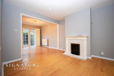 7 Pembridge Road, Bovingdon, Hemel Hempstead, HP3 0QJ