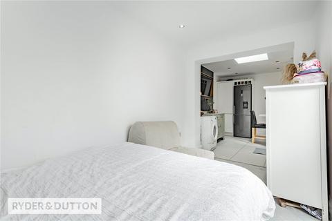 20 Grampian Way, Shaw, Oldham, OL2 7RB